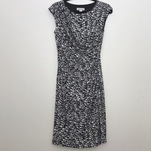 Effortlessly flattering faux-wrap-dress